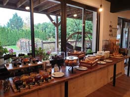 Breakfast buffet hotel Clos Vaupaliere