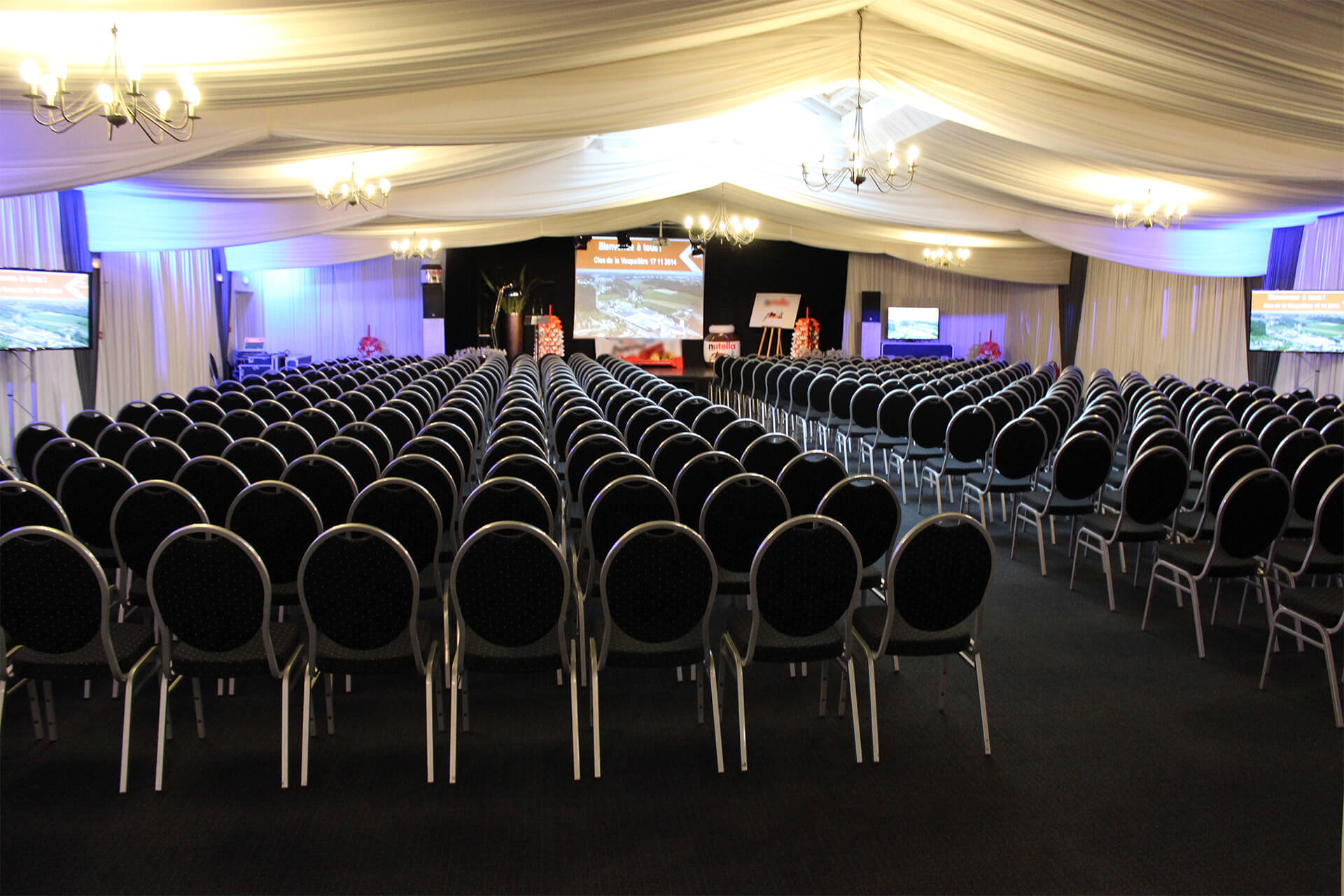 Salle de conférence séminaire assemblée Rouen Clos Vaupaliere